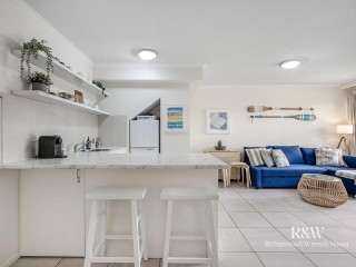 AFFORDABLE NOOSA ESCAPE