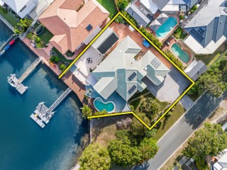 SPACIOUS WATERFRONT LIVING WITH DEEPWATER ACCESS