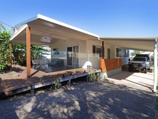 3-BEDROOM HOME WITH LARGE SHED & OUTDOOR ENTERTAINING