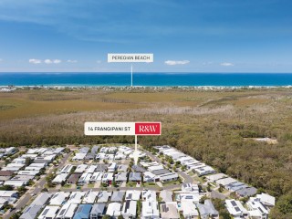 Coastal Family Living with Poolside Entertaining