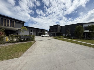 INDUSTRIAL INVESTMENT - AURA BUSINESS PARK
