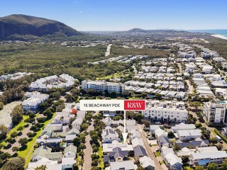 Dual Living 300m to the Beach